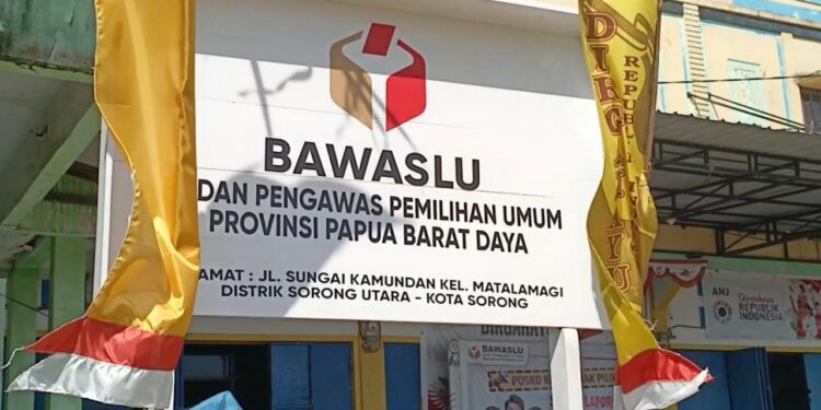 Bawaslu Papua Barat Daya imbau Calon Gubernur npmor urut 01 tidak kampanye.