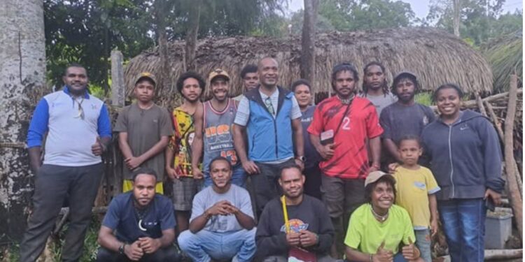 Mahasiswa Papua Pegunungan buka sekolah honai kelas jurnalistik